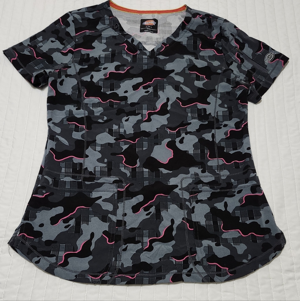 Dickies scrub top "S"